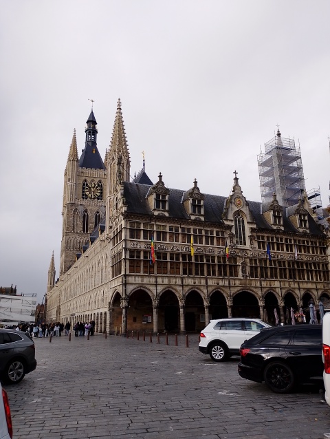 ieper-grote-markt-1.jpg